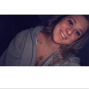 Meet your Posher, Karissa